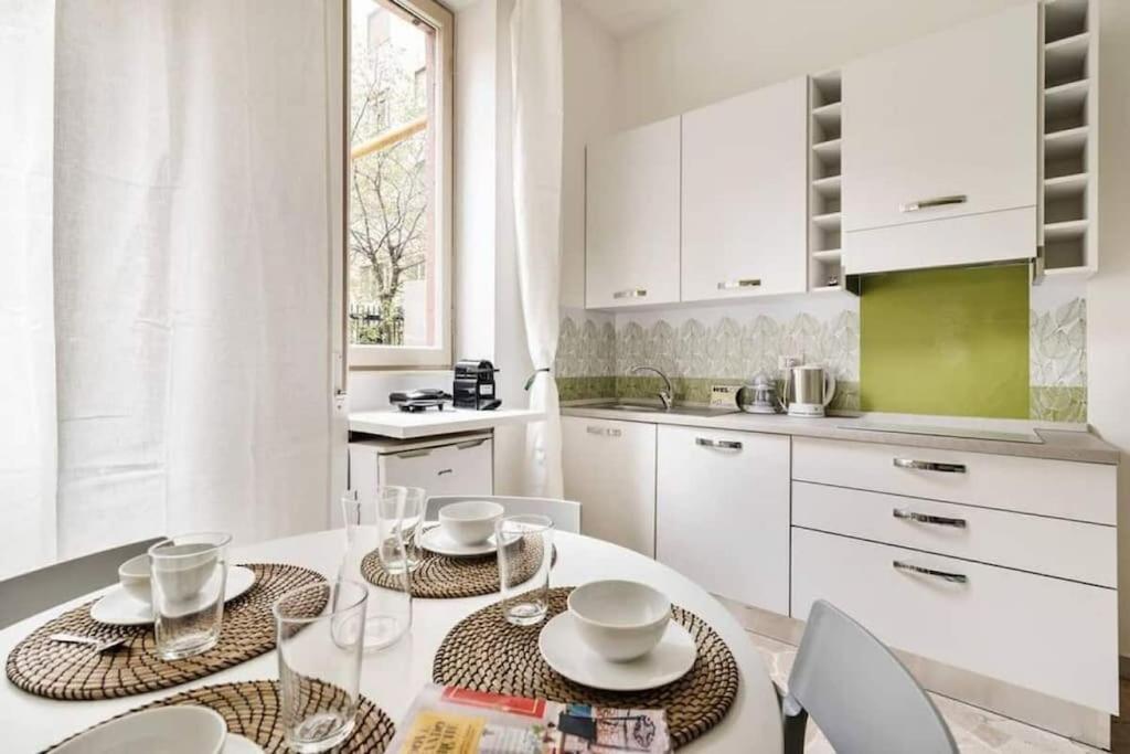 Appartamento Incantevole In Brera ミラノ エクステリア 写真